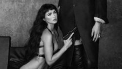Megan Fox ve Machine Gun Kelly’den silahlı poz