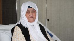 Elazığ’da çift doz aşı olan 89 yaşındaki Firdevs Nine, koronayı hafif geçirdi