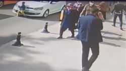 Karabük'te arabanın önüne atlayan çocuk yaralandı