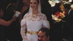 İbrahim Tatlıses, Yasemin Şefkatli'ye altın kemer taktı