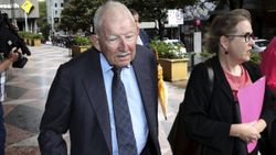 Avustralya’daki ‘çocuk istismarı’ davasında, Ron Brierley’e 14 ay hapis cezası