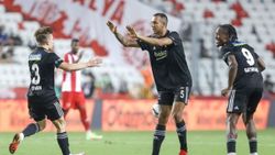 Başakşehir - Beşiktaş maçının ilk 11'leri