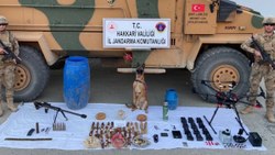 Hakkari'de PYD/YPG'ye verilen silahlar bulundu
