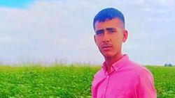 Şanlıurfa'daki genç, düşen pamuk balyası altında kalarak vefat etti