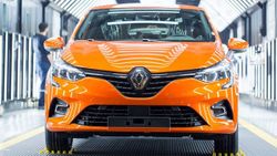 Renault, Avrupa'da üretimi yavaşlatıyor