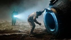 Rus film elibi, uzayda 30 saatlik görüntü çekti