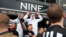 Newcastle United'dan taraftarlarına Arap kıyafetleri uyarısı
