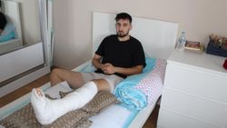 Kocaeli'de köpeklerden kaçarken ayağını kıran Yiğit: Futbol hayatım bitti