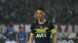 Mesut Özil: Kimseyi hedef almadım