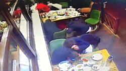 Beyoğlu’nda, restorana silahlı saldırı anları kamerada
