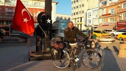 Manisa'daki evden 3 kilo esrar çıktı