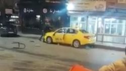 Sultangazi'deki taksici, eski çalıştığı durakta taksi parçaladı