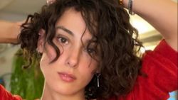 Cansu Tosun saçlarını kesti