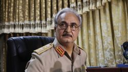 İsrail basını: Hafter, seçim kampanyası için İsrailli şirketle el sıkıştı