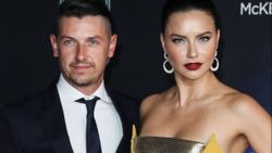 Adriana Lima yeni aşkıyla film galasında boy gösterdi