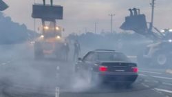 Ordu'da drift atan sürücü ve yolu kapatan kepçe sürücülerine 14 bin lira ceza