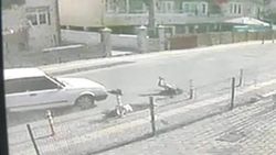 Bartın’da iki kardeşe otomobil çarptı: 1'i ağır yaralı
