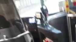 Bursa'da şoför otobüsü bırakıp kaçtı