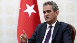 Milli Eğitim Bakanı Mahmut Özer: MEB’i dernekler vakıflar yönetmiyor, biz yönetiyoruz