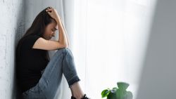 Depresyon neden oluşur ve nasıl tedavi edilir