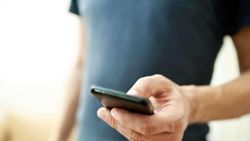 Manisa'da internetten tanıştığı kadın, soyguncu çıktı