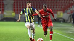Mert Hakan Yandaş: Olympiakos'u orada yenip başkanlarına iyi bir cevap vereceğiz