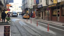 Elazığ'da garsonla tartışan müşteri, kavgaya getirdiği arkadaşını vurdu