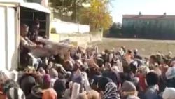 Yozgat’taki mağazanın halı indirimi izdihama neden oldu