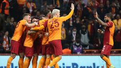 Fatih Karagümrük - Galatasaray maçının ilk 11'leri
