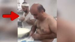 Adıyaman’da yarı çıplak baklavacı tepki gördü
