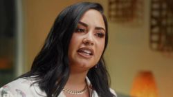 Demi Lovato cinsiyetsiz erotik oyuncak tasarladı! İşte 'Demi'nin Asası'