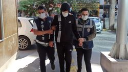 İzmir’de bir gecede 37 aracın lastikleri kesildi
