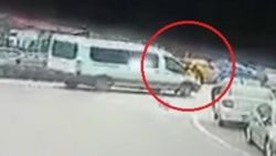 Ordu'daki kadın, eşinin üzerine sürdüğü minibüsle ezilerek can verdi