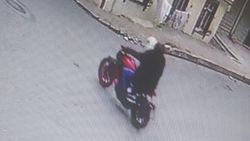 İstanbul'daki bir minibüse gaspçıların silahlı saldırısı