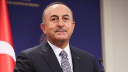 Mevlüt Çavuşoğlu, Lübnan'daki El-Cumhuriye gazetesine makale yazdı