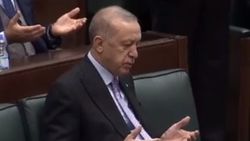 Cumhurbaşkanı Erdoğan Sezai Karakoç'un Mona Roza şiirini okudu