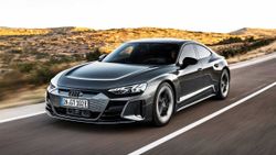 Yılın en güzel otomobili Audi E-tron GT oldu