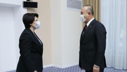 Mevlüt Çavuşoğlu, Moldova Başbakanı Gavrilita ile görüştü