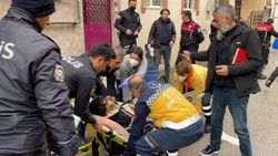 Bursa’da polise bıçak savuran şahıs, etkisiz hale getirildi