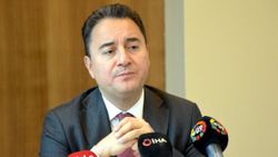 DEVA Partisi Genel Başkanı Ali Babacan: Hiçbir ittifakın içinde değiliz