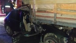 Tokat'ta otomobil ile traktör arasındaki feci kaza