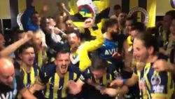 Derbi bitti Fenerbahçe soyunma odası yıkıldı