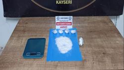 Kayseri’de, koltuk ve yastık altlarından metamfetamin çıktı