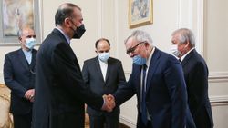 İran'dan Rusya'ya Suriye'nin imarında ortaklık çağrısı