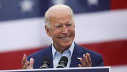 Joe Biden, çevresine 2024'te aday olacağını söyledi