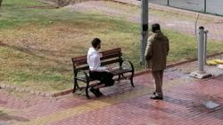 Antalya'da çakmak gazı kullanan genç, güçlükle sakinleştirildi