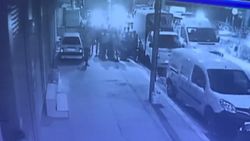 Esenyurt'ta husumetliler karşılaşınca bıçaklı kavga çıktı