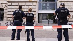 Alman polisin telefonundan çıkan ırkçı mesaj: Dün bir Türk’ü tekmeledim