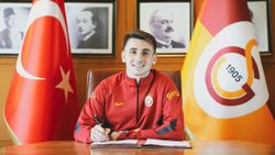 Galatasaray Kerem Aktürkoğlu ile sözleşme yeniledi