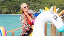 Paris Hilton'un balayı günlüğü